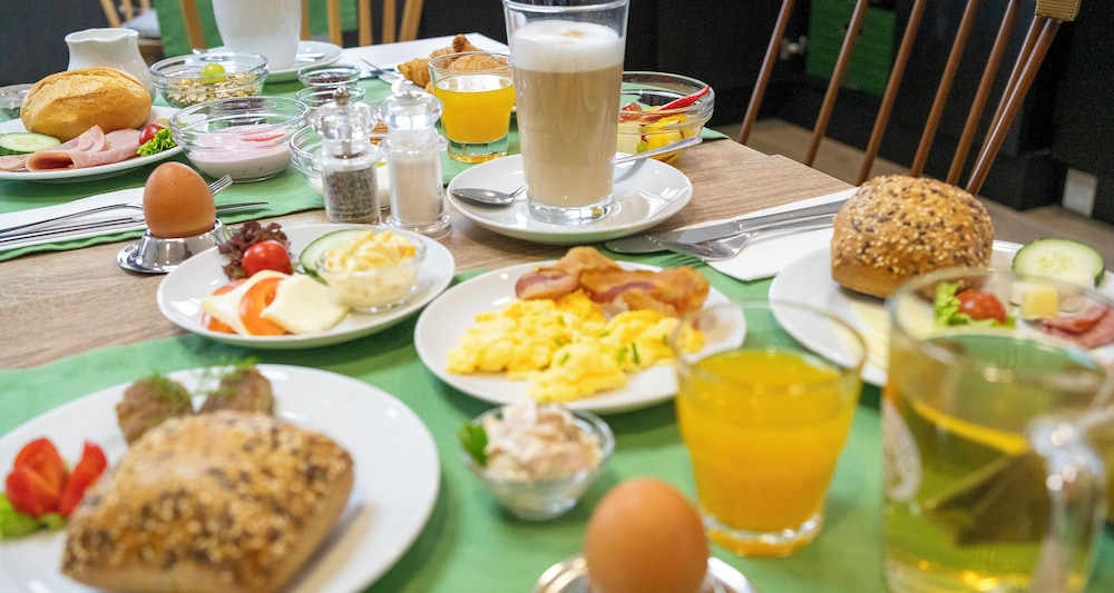 Breakfast meal