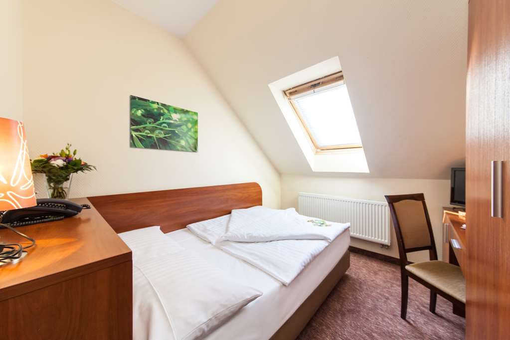 Queensize room Novum Hotel Eleazar Hamburg