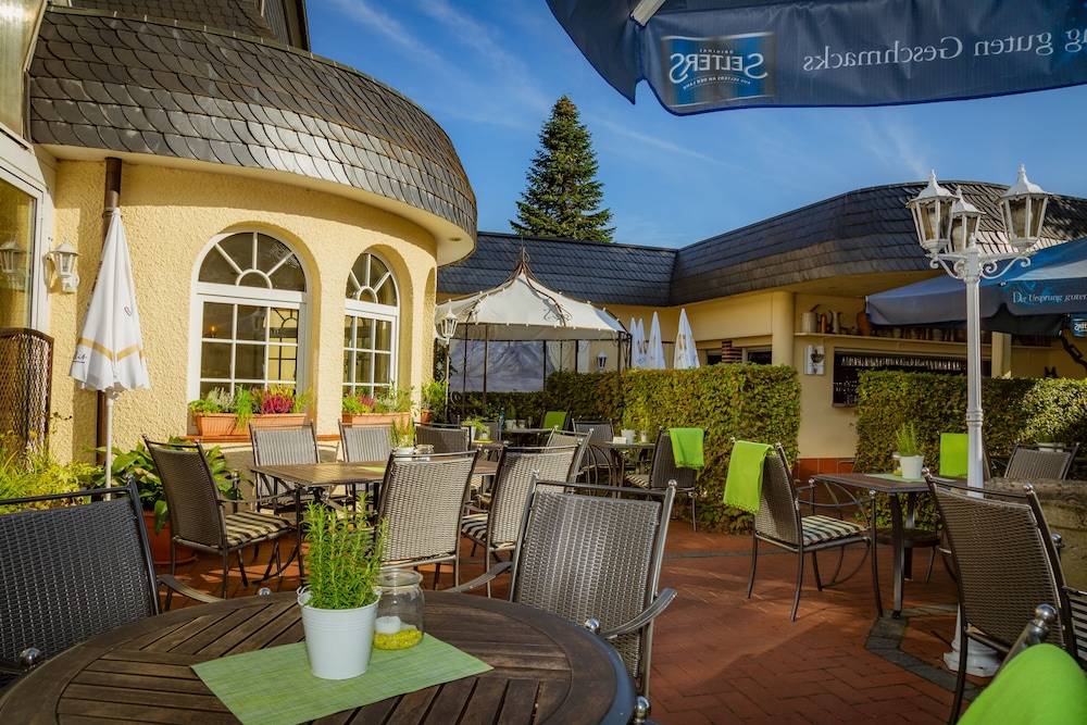 Sundeck