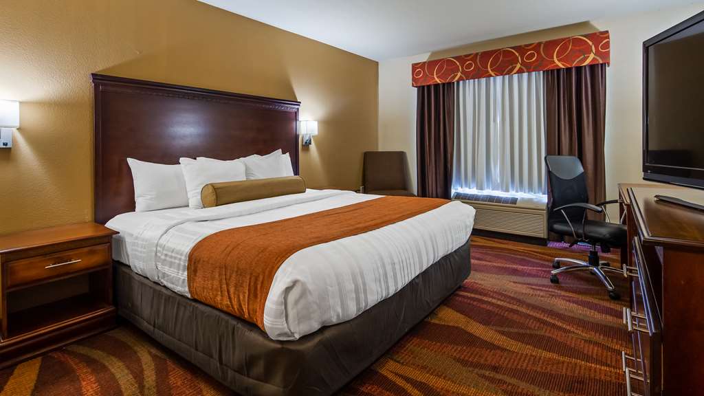 Best Western Fort Wayne Inn & Suites North - photo 3