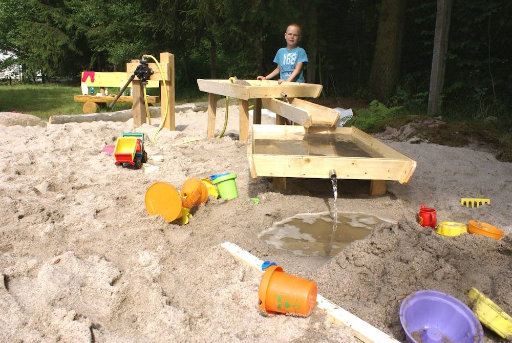 Children's play area - outdoor