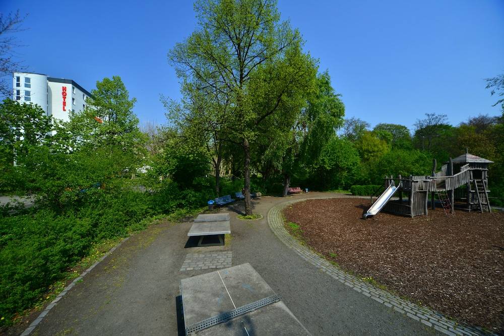Children's play area - outdoor