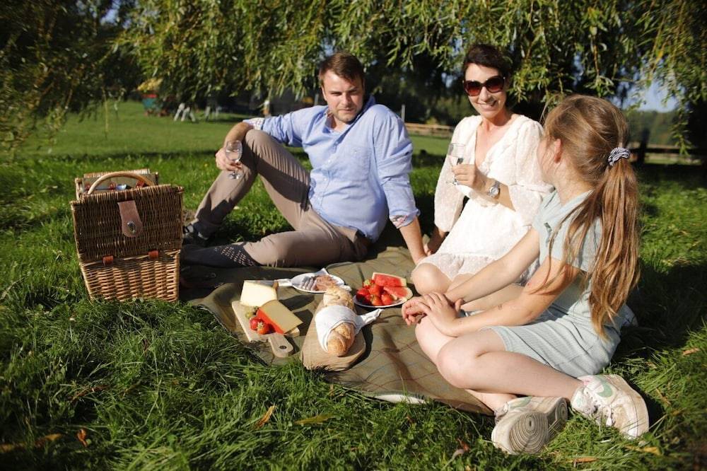 BBQ/picnic area