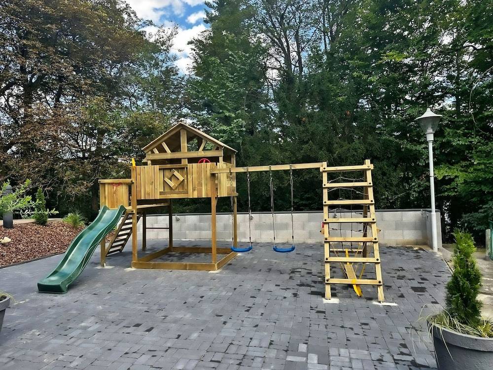 Children's play area - outdoor