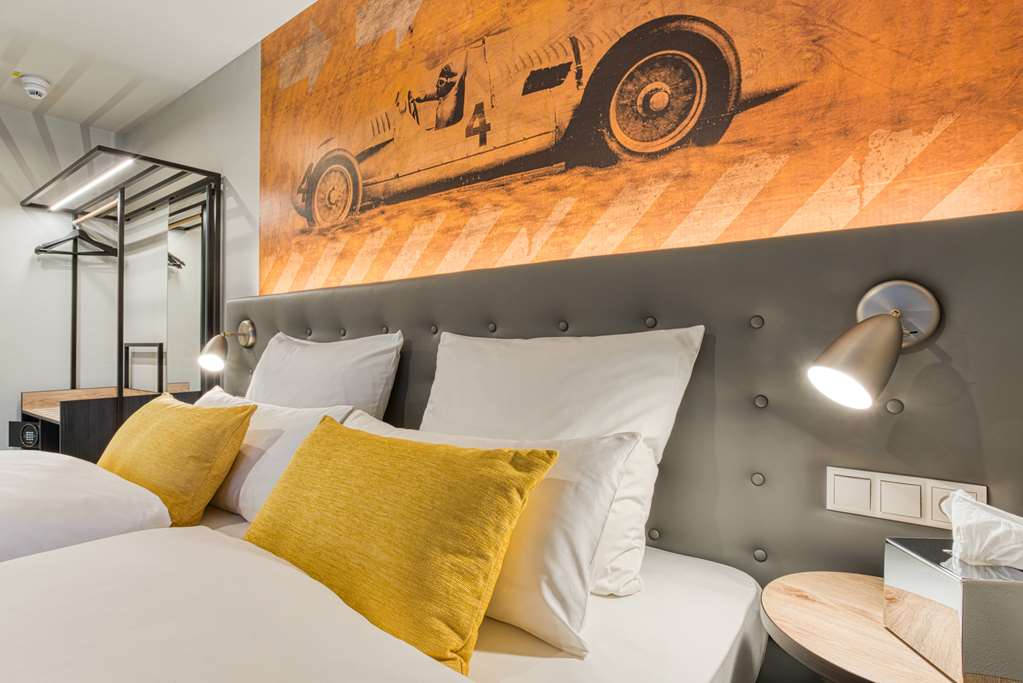 Guest room