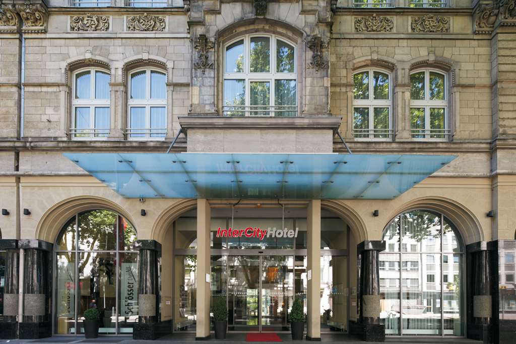 IntercityHotel Duesseldorf, Germany, exterior view