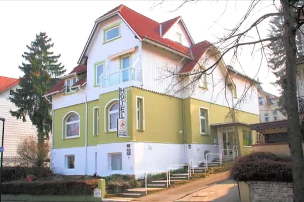 Primary image