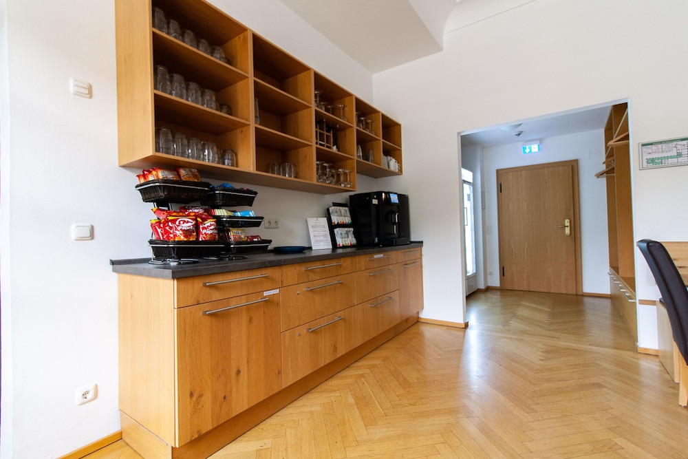 Snack bar