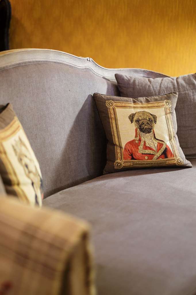 Hotel City House Bibliothek