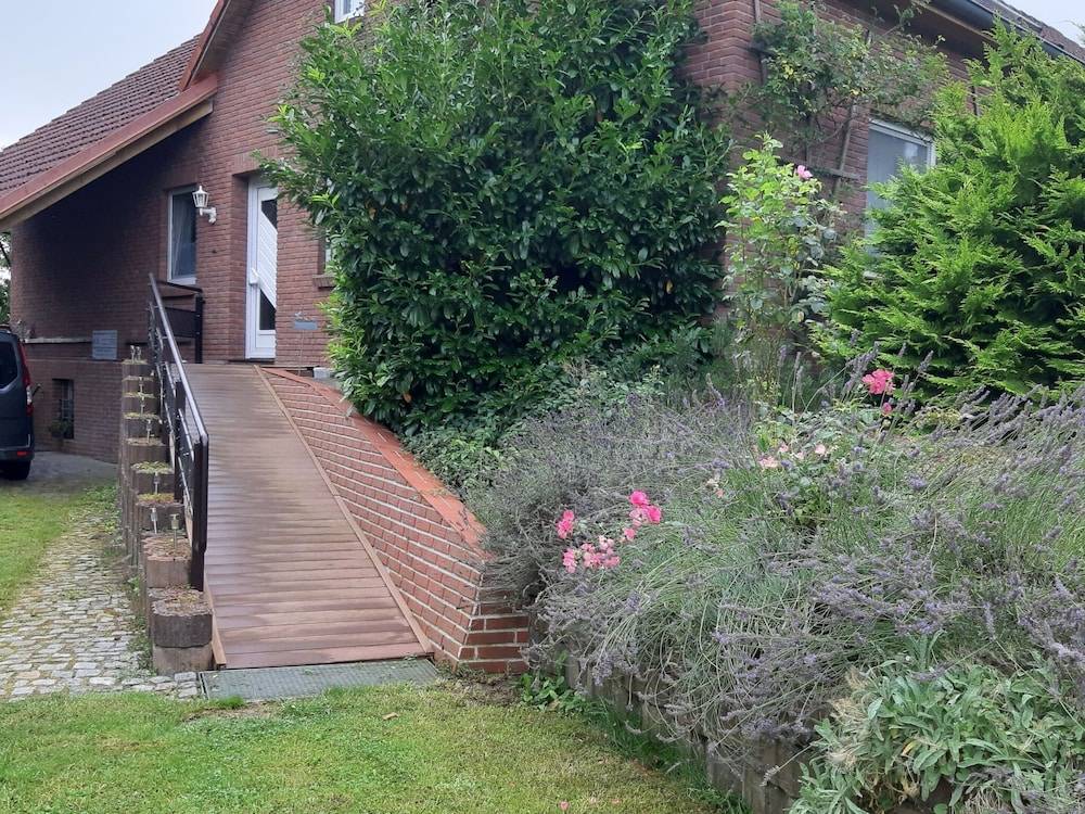 Sunny Holiday Apartment at the Forest Büdnerreihe