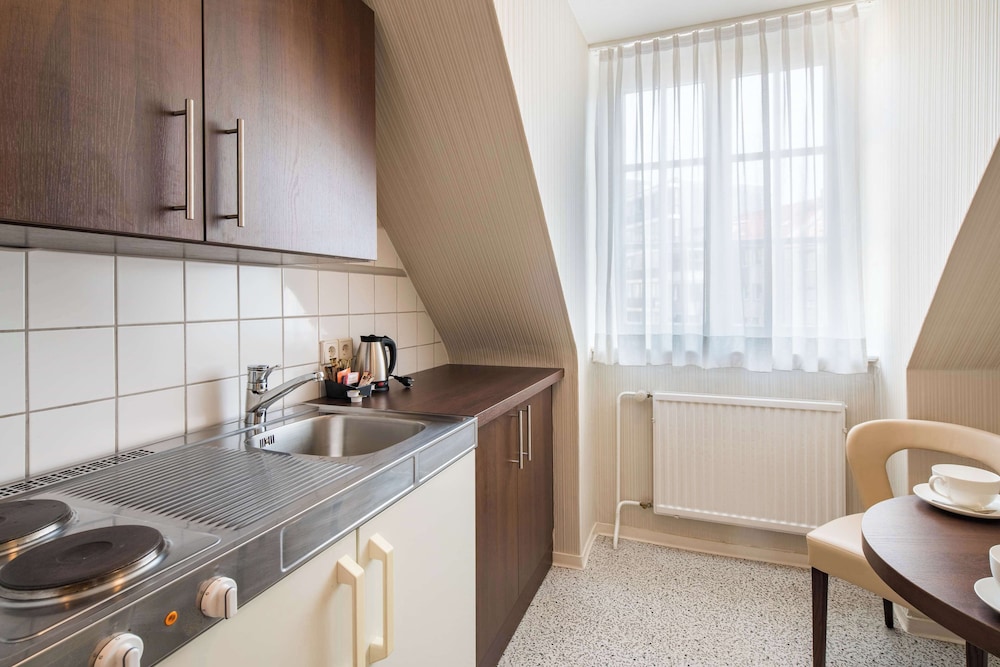 Private kitchenette