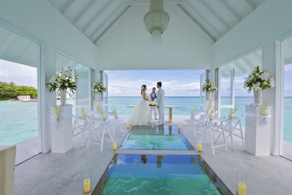 Indoor wedding