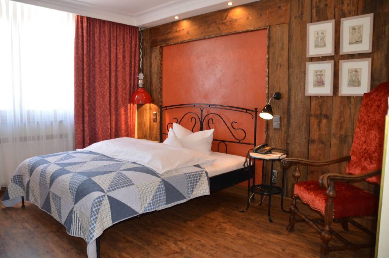 Guest room