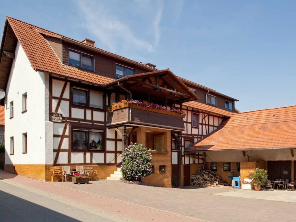 hochstein Modern Retreat