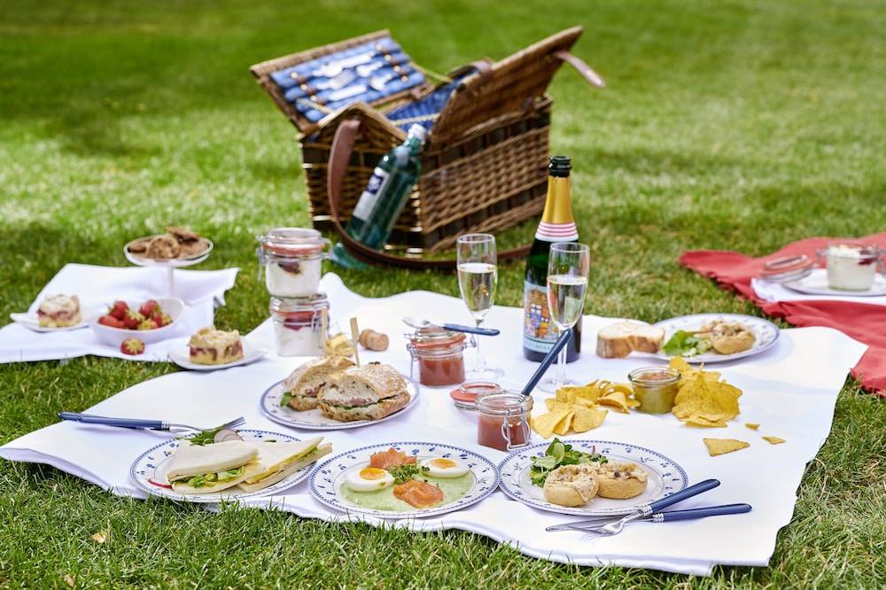 BBQ/picnic area