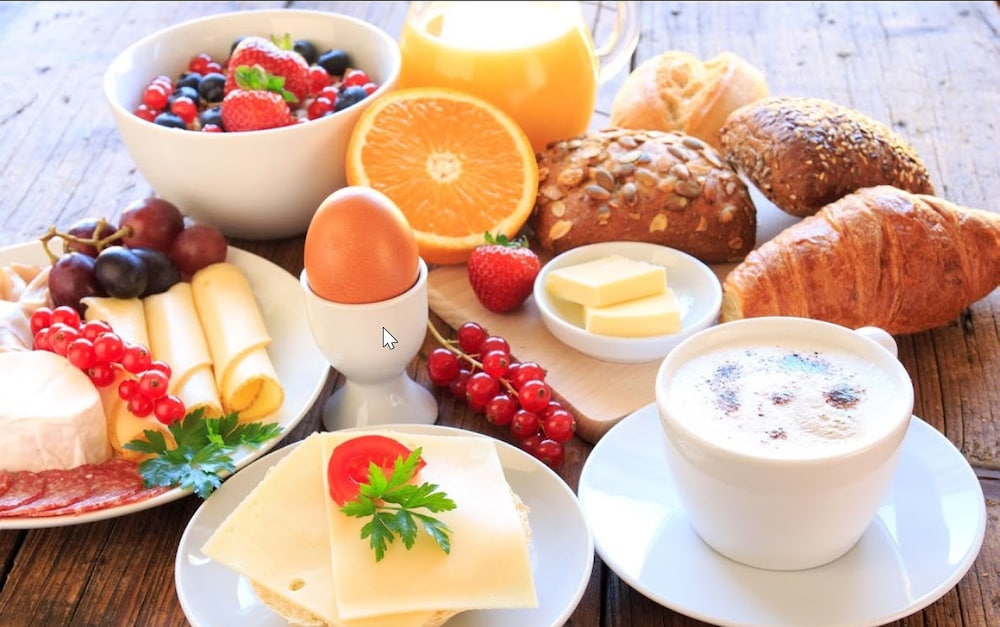 Breakfast meal