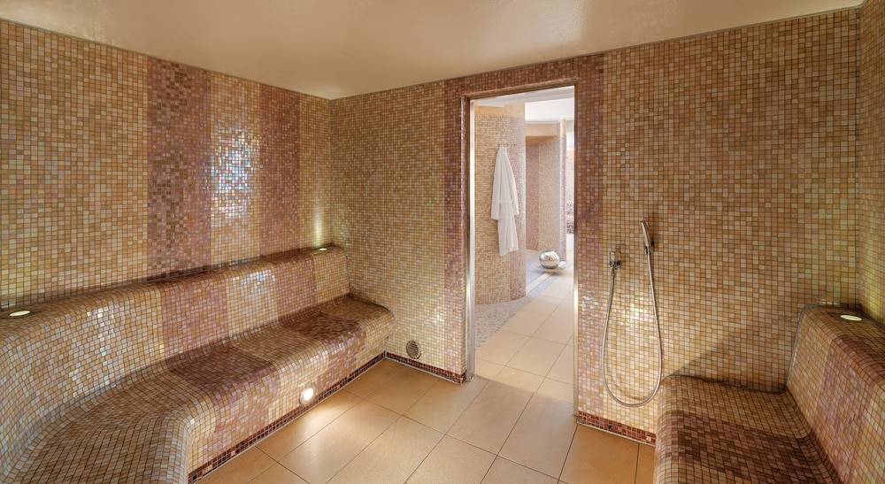 Steam room