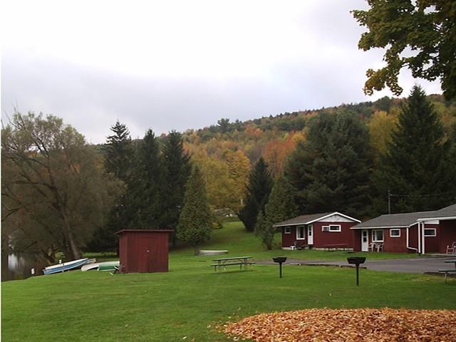 Red Carpet Inn On the Lake - photo 3