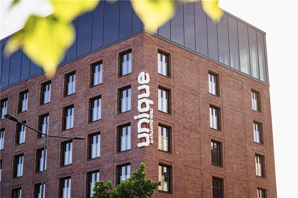unique by ATLANTIC Hotels Kiel - Exterior view with unique Logo