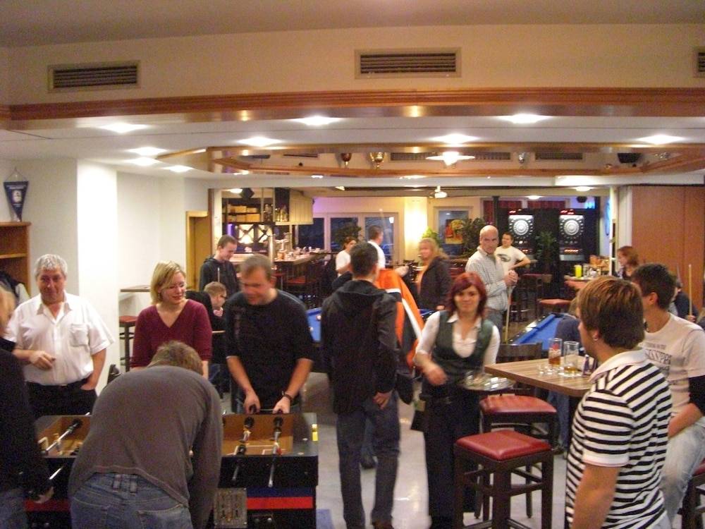 Sports bar