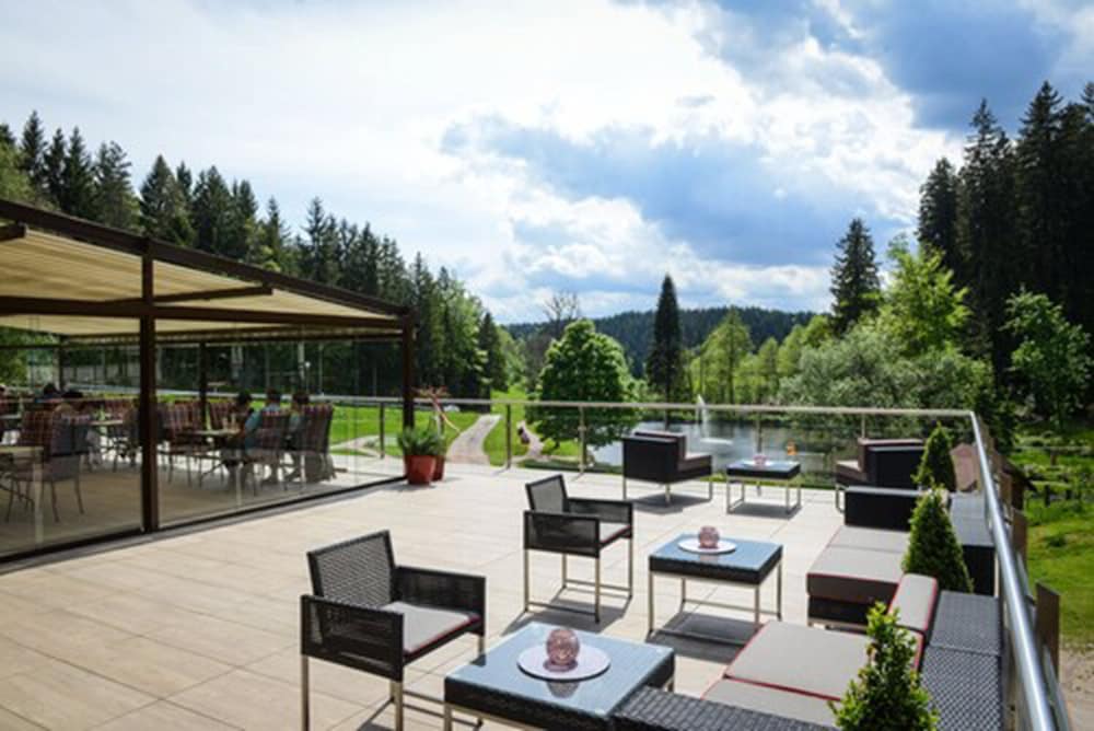 Sundeck