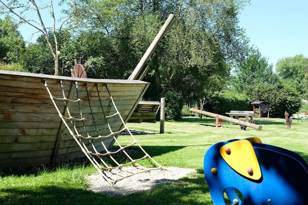 Children's play area - outdoor