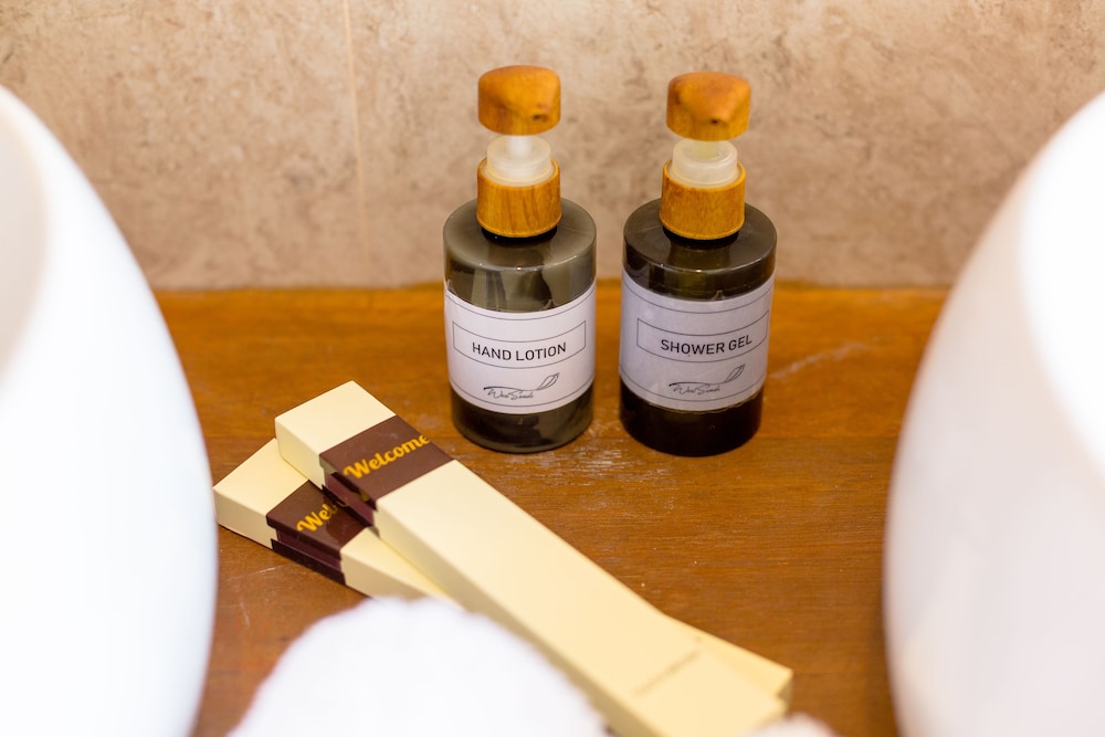 Bathroom amenities