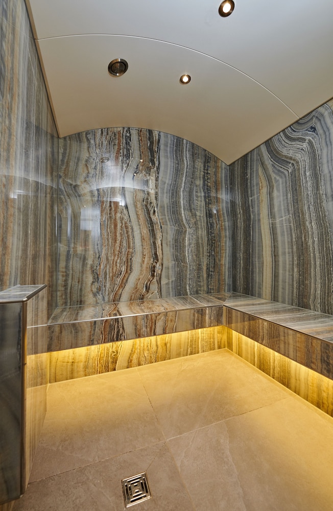 Steam room