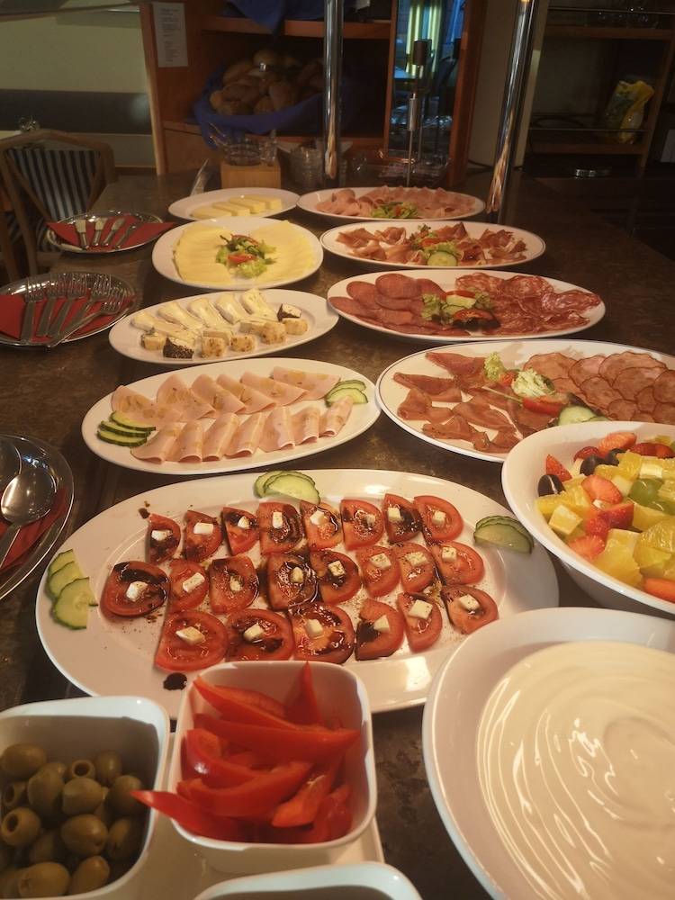 Breakfast buffet