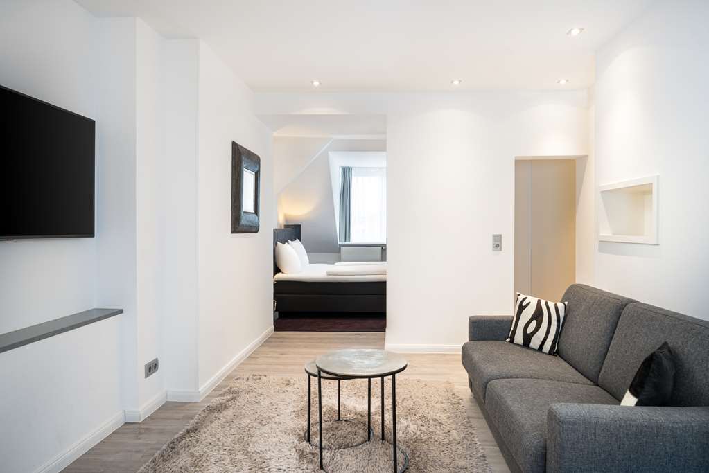 arthotel ana prestige hannover junior suite sofa