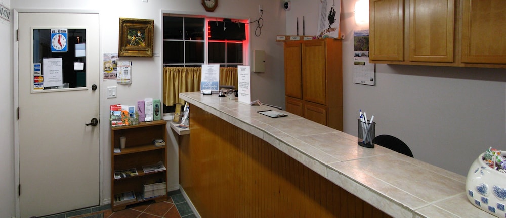 Pacific City Inn - photo 4
