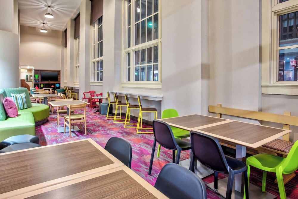 Home2 Suites by Hilton San Antonio Downtown Riverwalk TX - photo 2