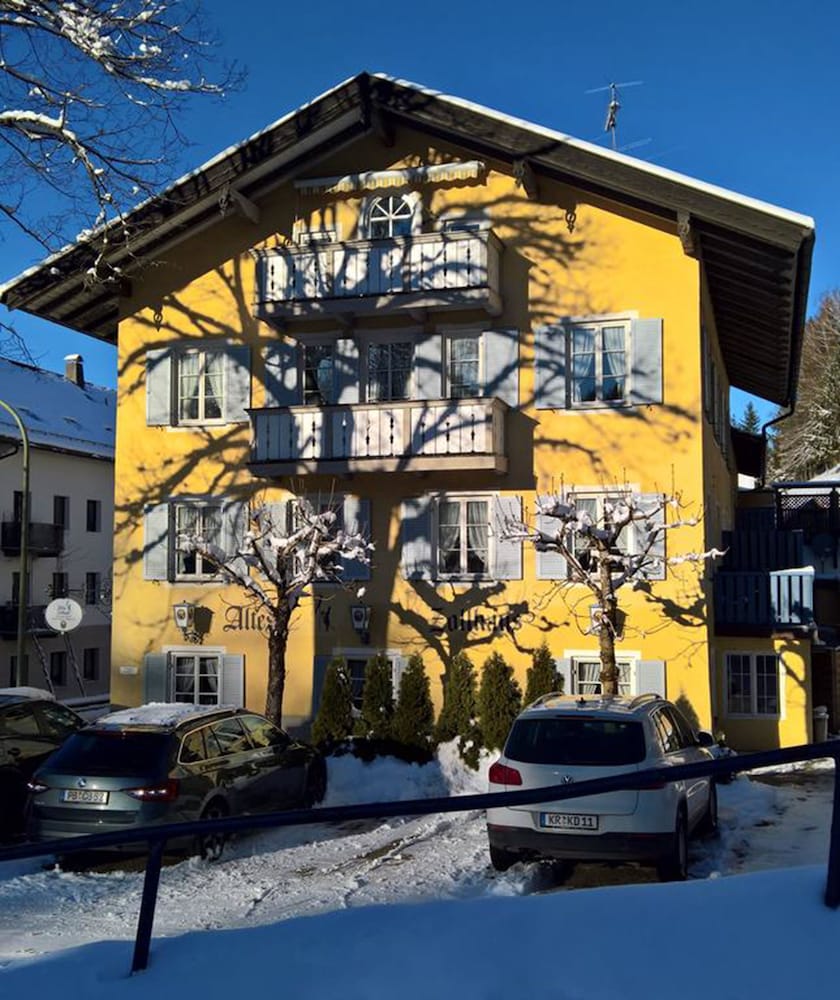 Primary image