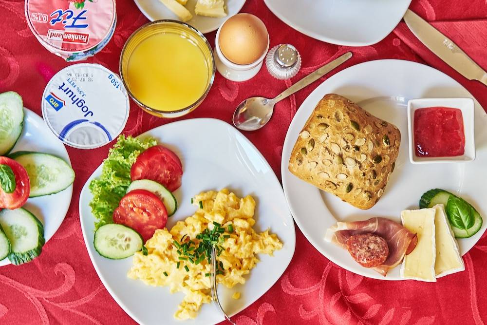 Breakfast meal