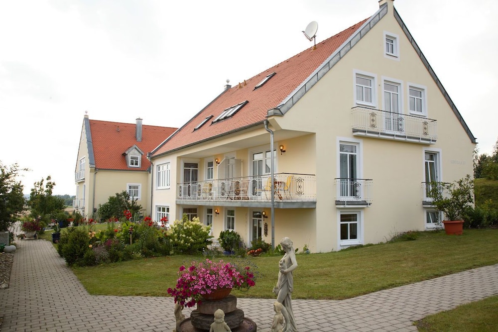 ausZEIT Ihr Sibyllenbad Gästehaus
