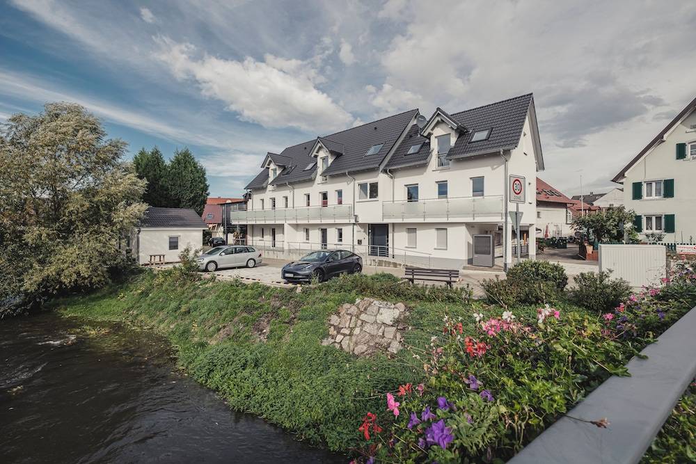 Ferienwohnungen und Boardinghouse Heimbach in Renchen