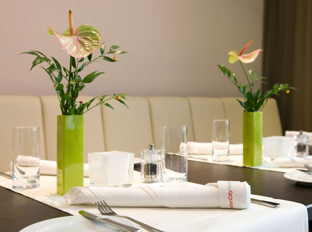 IntercityHotel Essen, Germany, restaurant