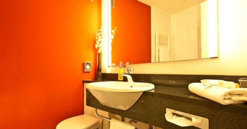 Guest room