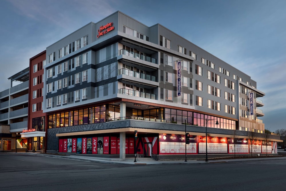 Hampton Inn & Suites Watertown Boston - featured photo
