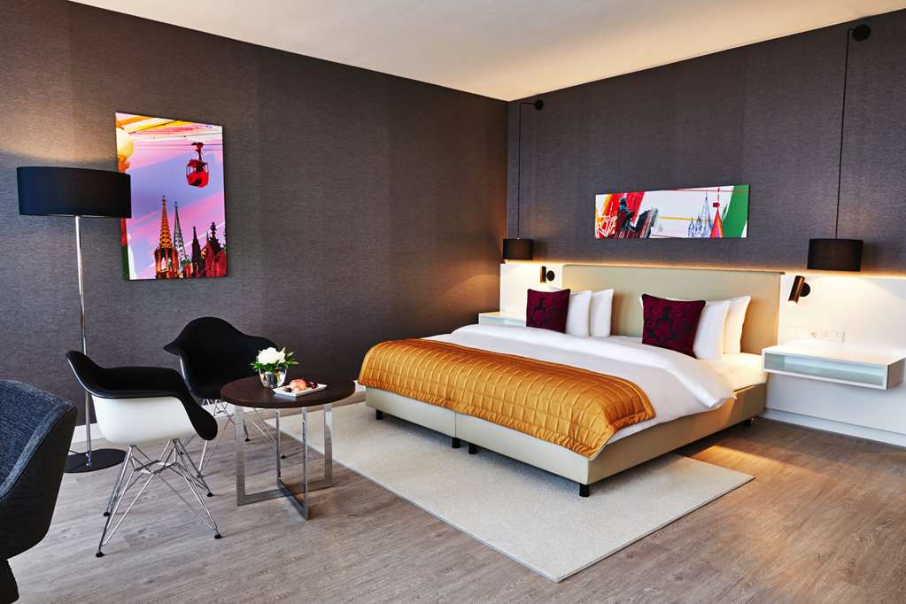 Steigenberger Hotel Koeln, Cologne, Germany - Deluxe room