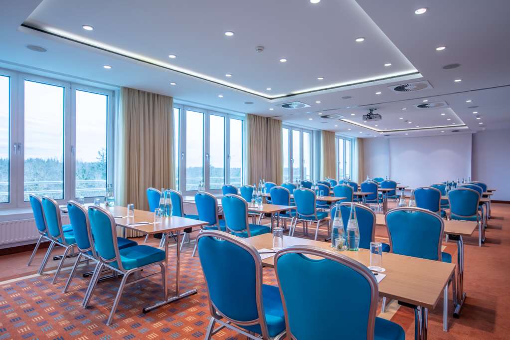 Berlin 1 and 2 with classroom setup