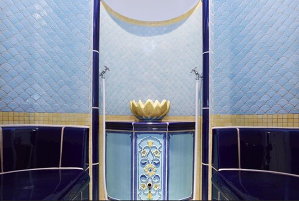 Steam room