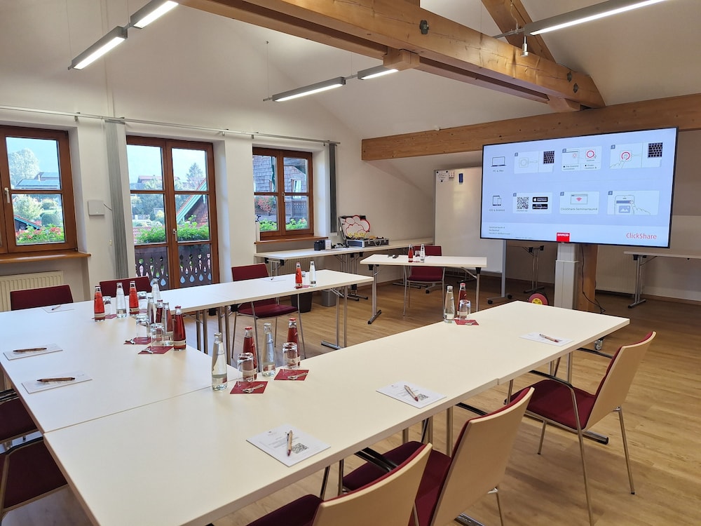 Meeting facility
