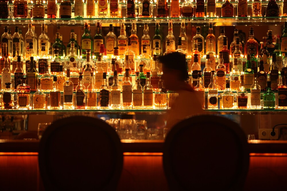 Hotel Bar