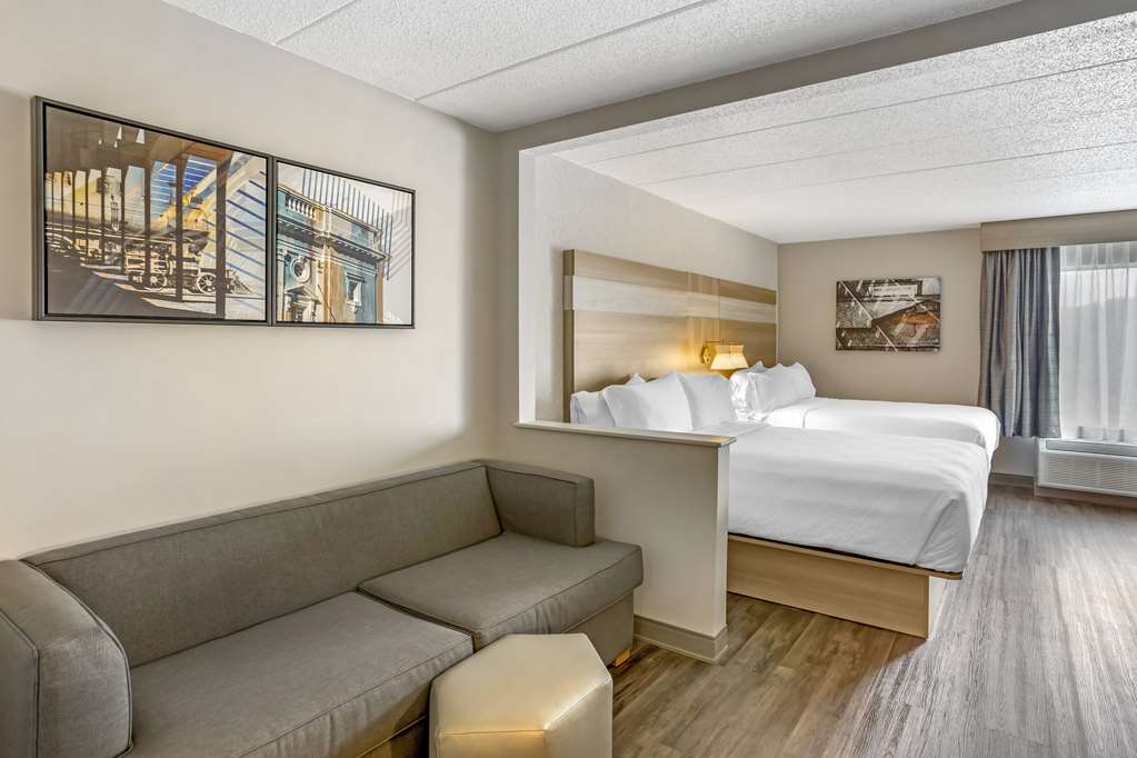 Best Western Plus Heritage Rail Inn Suites - photo 4