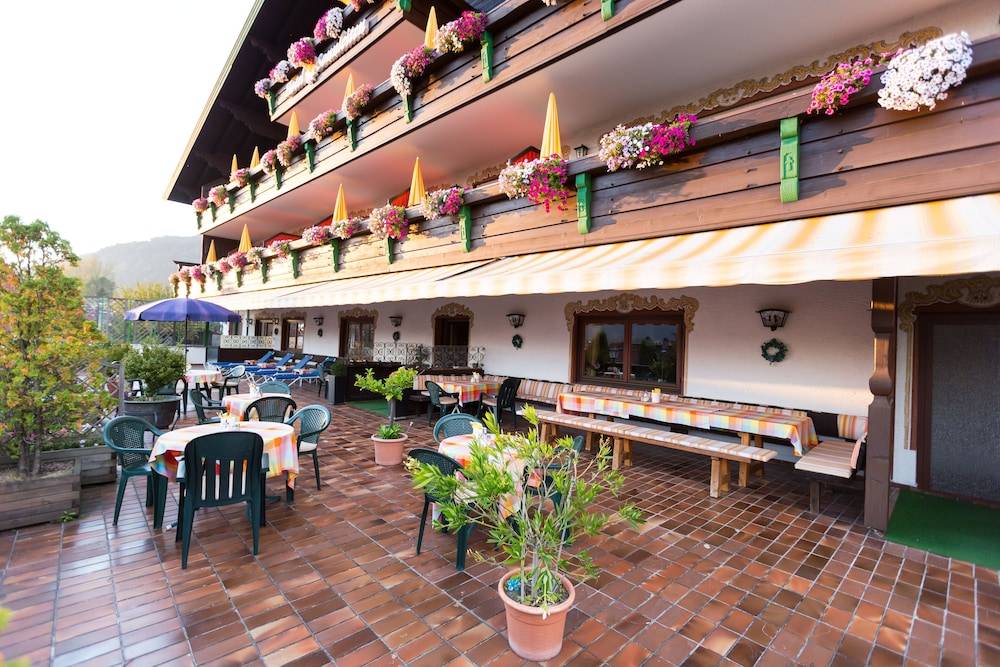 Sundeck