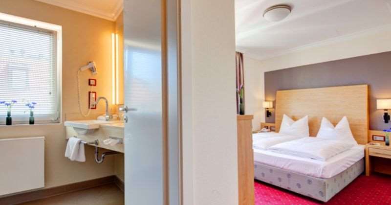 Guest room