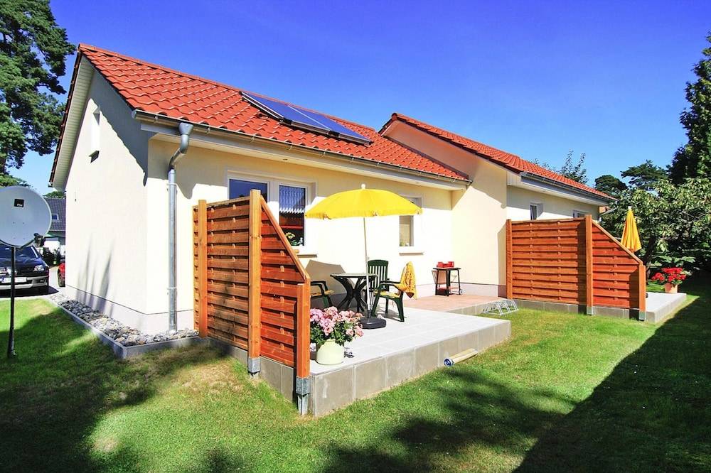 House in Lubmin near Sandy Beach cleaning included