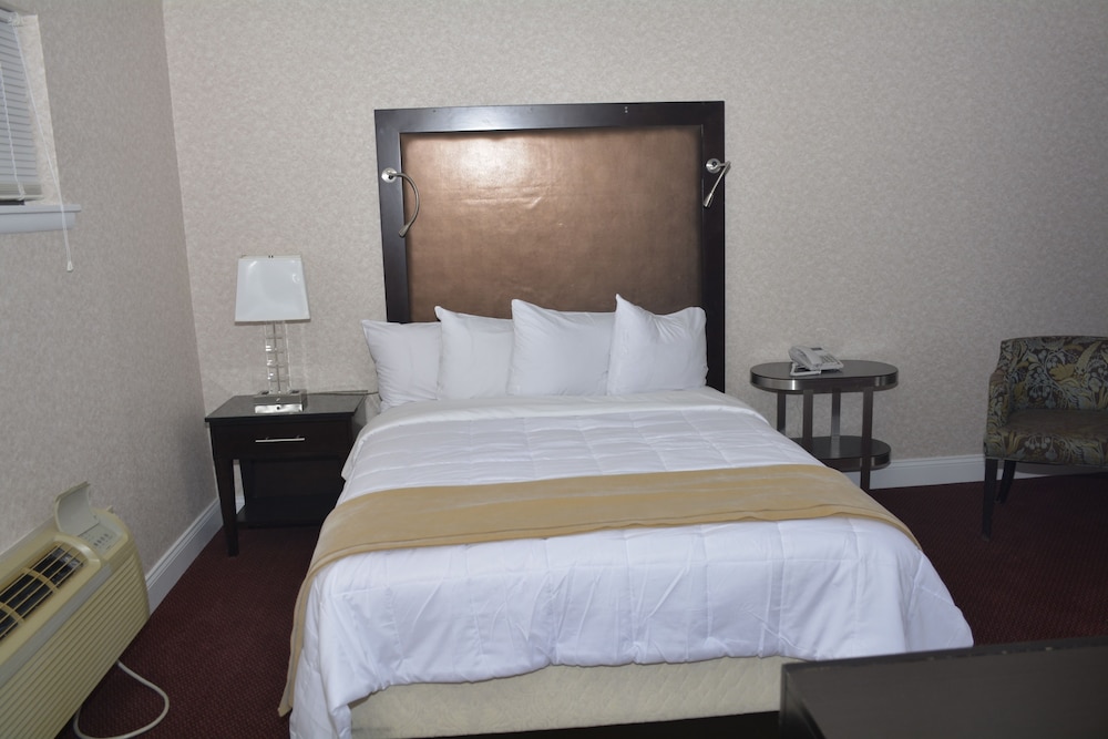 Atlantic Inn & Suites - photo 2