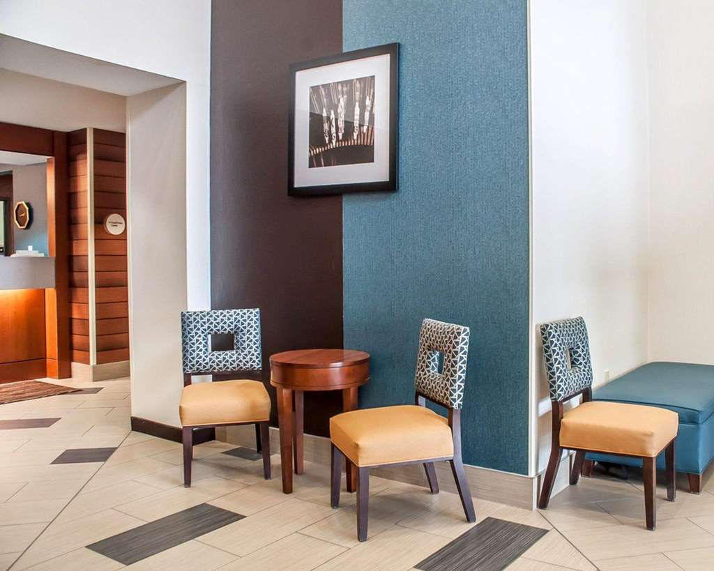 Comfort Inn And Suites Hamburg - photo 4